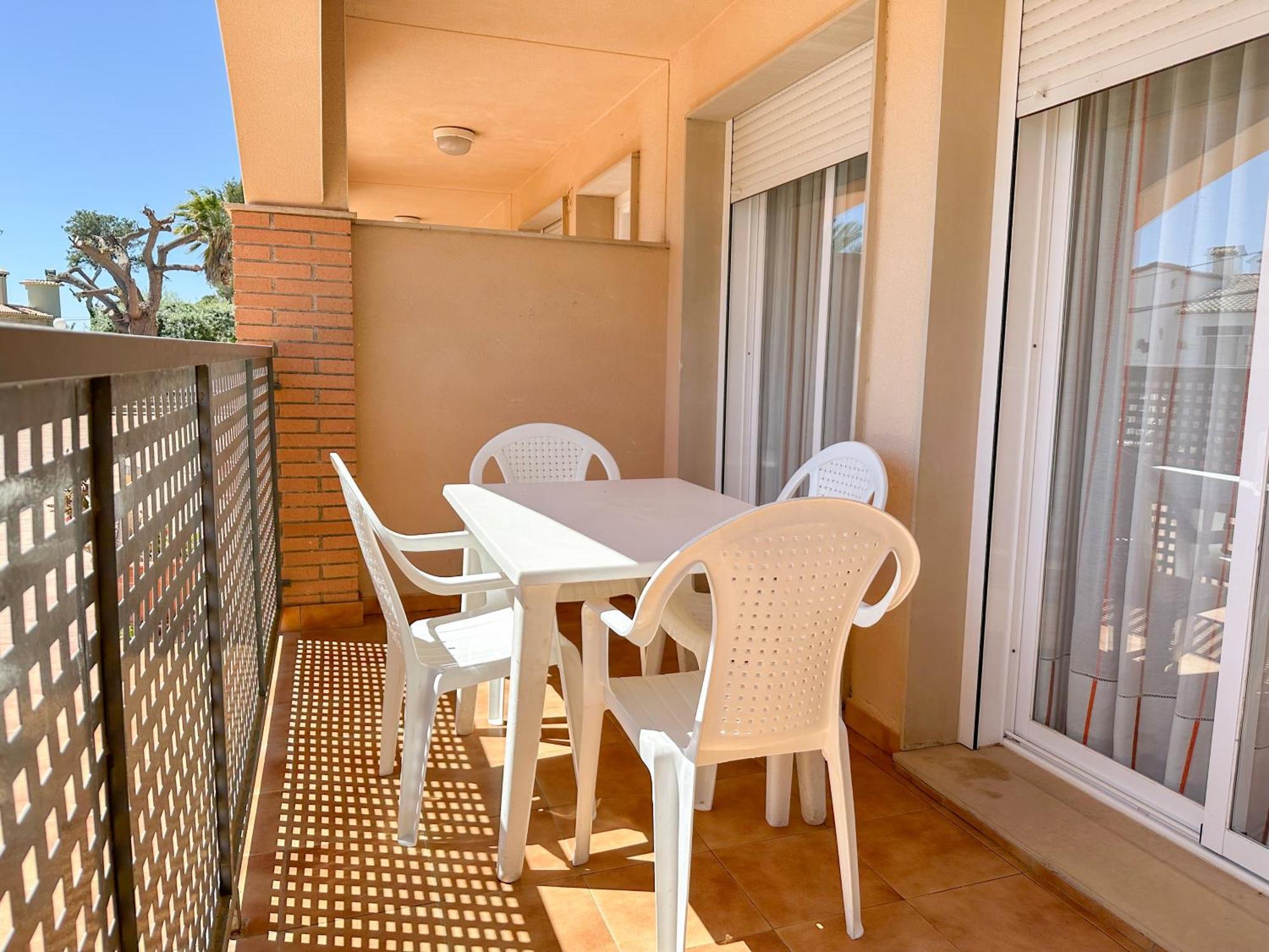 Acogedor Apartamento Cerca De La Playa Wifi Y Parking Mont-roig del Camp Cameră foto